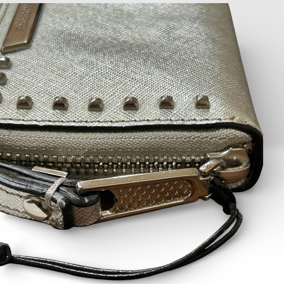 Rebecca Minkoff Metallic Silver Wristlet Olivia Tech NWT Style: S182E140-140 - Picture 5 of 11